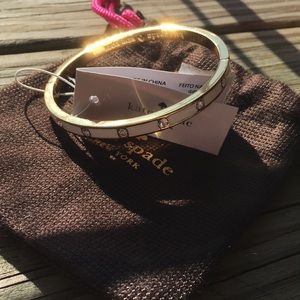 Kate Spade set in stone enamel stone hinged bangle